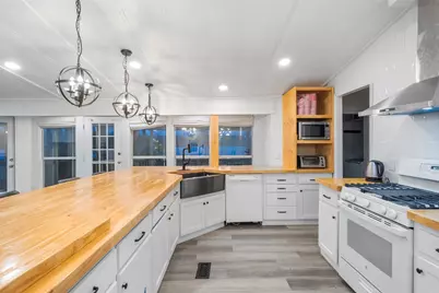 211 W Lakeside Drive, Huntsville, TX 77320 - Photo 25