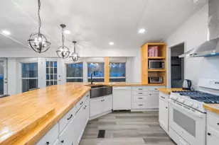 211 W Lakeside Dr, Huntsville, TX 77320 - Photo 25