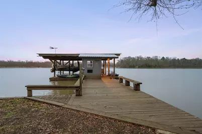 211 W Lakeside Drive, Huntsville, TX 77320 - Photo 17