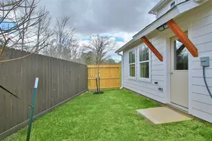 2722 Discovery Trails Ct, Conroe, TX 77301 - Photo 13