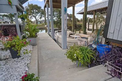 1129 Prides Lane, Port Bolivar, TX 77650 - Photo 3