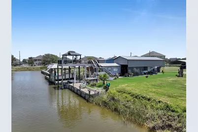 1129 Prides Lane, Port Bolivar, TX 77650 - Photo 5