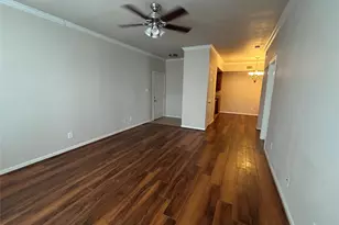 2255 Braeswood Park Dr, Houston, TX 77030 - Photo 3