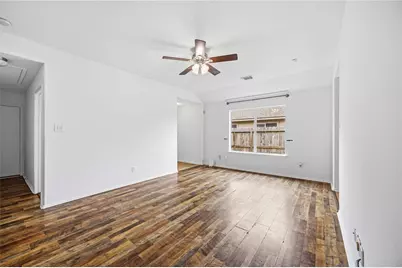 8426 Bay Run Avenue, Baytown, TX 77521 - Photo 7