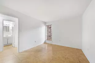 711 Holiday Dr, Galveston, TX 77550 - Photo 9