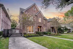 4028 Riley St, West University Place, TX 77005 - Photo 45