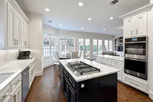 4028 Riley St, West University Place, TX 77005 - Photo 9