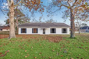 11910 11th St, Santa Fe, TX 77510 - Photo 1