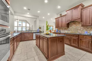 3011 Sunrise Run Ln, Pearland, TX 77584 - Photo 11
