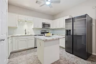 2039 Glencove Dr, Seabrook, TX 77586 - Photo 9