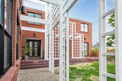 2402 Commonwealth Street, Houston, TX 77006 - Photo 45