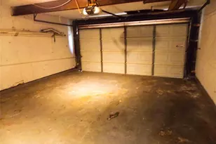 913 Marys Ct, Friendswood, TX 77546 - Photo 23