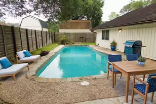 913 Marys Ct, Friendswood, TX 77546 - Photo 5