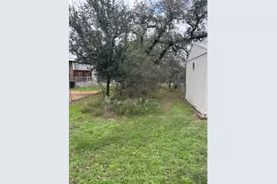 227 E Castleshoals Drive, Granite Shoals, TX 78654 - Photo 9