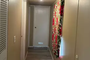 227 E Castleshoals Dr, Granite Shoals, TX 78654 - Photo 3