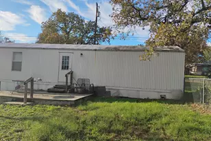 227 E Castleshoals Dr, Granite Shoals, TX 78654 - Photo 13