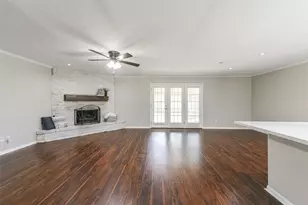 1916 Crooked Creek Ln, Pearland, TX 77581 - Photo 5