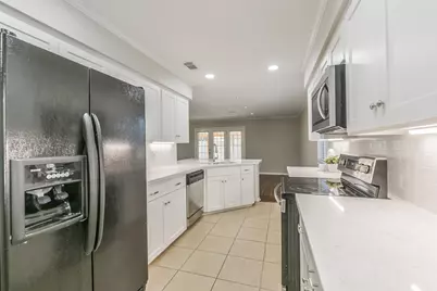 1916 Crooked Creek Lane, Pearland, TX 77581 - Photo 11