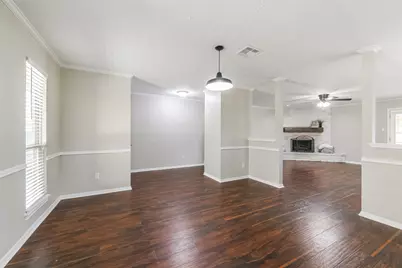 1916 Crooked Creek Lane, Pearland, TX 77581 - Photo 3