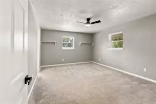 207 Burgundy Ln, League City, TX 77573 - Photo 23