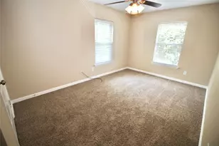 612 E Castle Harbour Dr, Friendswood, TX 77546 - Photo 11