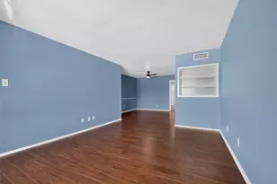 7205 Beechnut St, Houston, TX 77074 - Photo 7