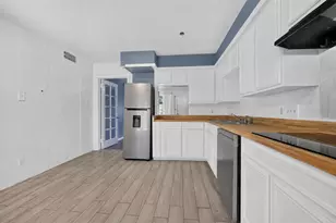 7205 Beechnut St, Houston, TX 77074 - Photo 13