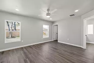 604 Jefferson Ave, Cleveland, TX 77327 - Photo 17