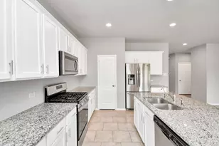 13967 Leigh Lake Ln, Conroe, TX 77384 - Photo 11