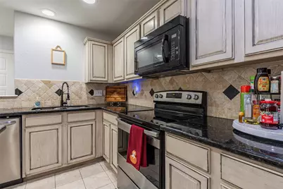 9331 Stoneridge Canyon Lane, Houston, TX 77089 - Photo 17