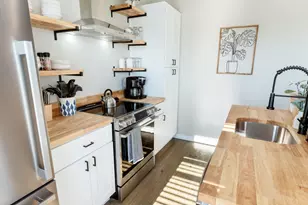 1058 Shady Ln, Gilchrist, TX 77617 - Photo 11