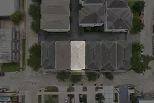 911 W Drew St, Houston, TX 77006 - Photo 39