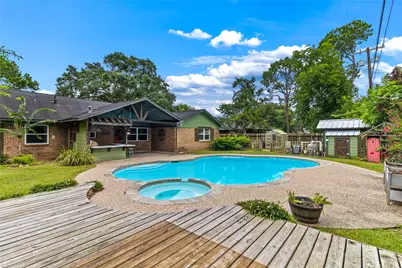1413 Lawn Drive, Angleton, TX 77515 - Photo 27