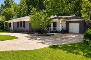 749 S Cass, Centerville, TX 75833 - Photo 1