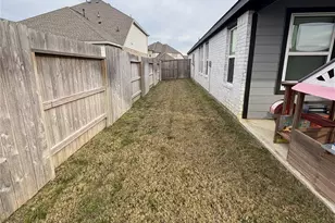 32403 River Birch Ln, Waller, TX 77484 - Photo 9