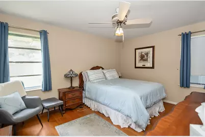 4923 Saxon Drive, Houston, TX 77092 - Photo 19