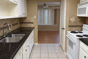 13115 Clarewood Dr, Houston, TX 77072 - Photo 7