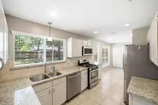 6 Hawkseye Pl, The Woodlands, TX 77381 - Photo 15
