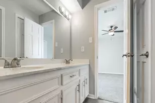 105 Old Bridge Lake, Houston, TX 77069 - Photo 11