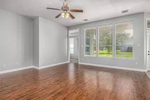 1711 Caroline Ave, Baytown, TX 77523 - Photo 11