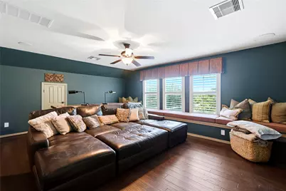2805 Shadow Woods Court, Houston, TX 77043 - Photo 33