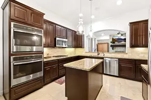 2805 Shadow Woods Ct, Houston, TX 77043 - Photo 11