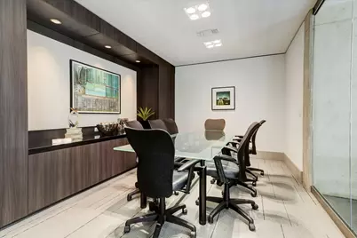 1901 Post Oak Boulevard #2219, Houston, TX 77056 - Photo 17