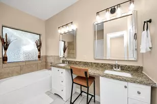 12334 Misty Laurel Dr, Houston, TX 77014 - Photo 3