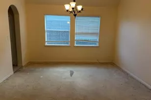 214 San Bernard Dr, Baytown, TX 77523 - Photo 3