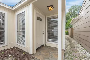 12124 Burdine St, Houston, TX 77035 - Photo 3