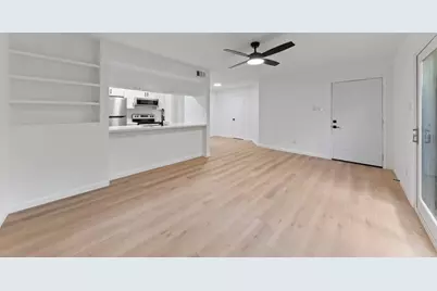 815 Lyle West Avenue #C, Cleveland, TX 77327 - Photo 7