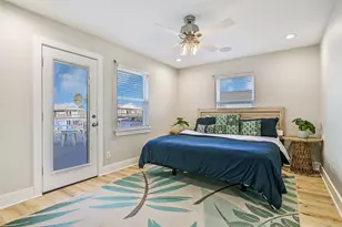 22113 Lampasas Dr, Galveston, TX 77554 - Photo 19