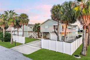 22113 Lampasas Dr, Galveston, TX 77554 - Photo 3