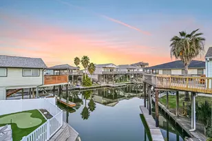 22113 Lampasas Dr, Galveston, TX 77554 - Photo 29